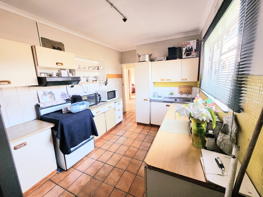 3 Bedroom Property for Sale in Elsies River Western Cape